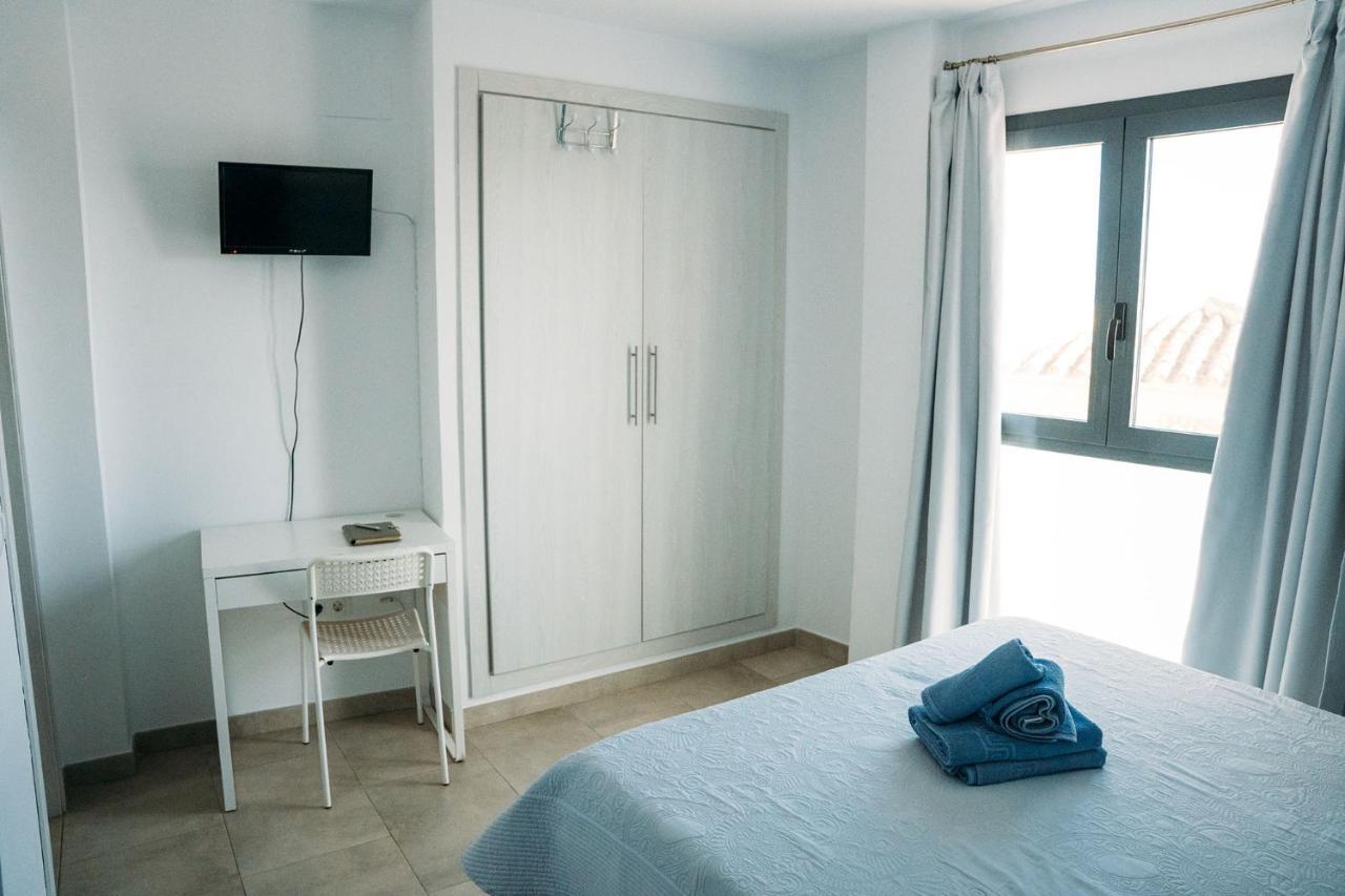 Hostal Brisas De Conil Коніль-де-ла-Фронтера Екстер'єр фото