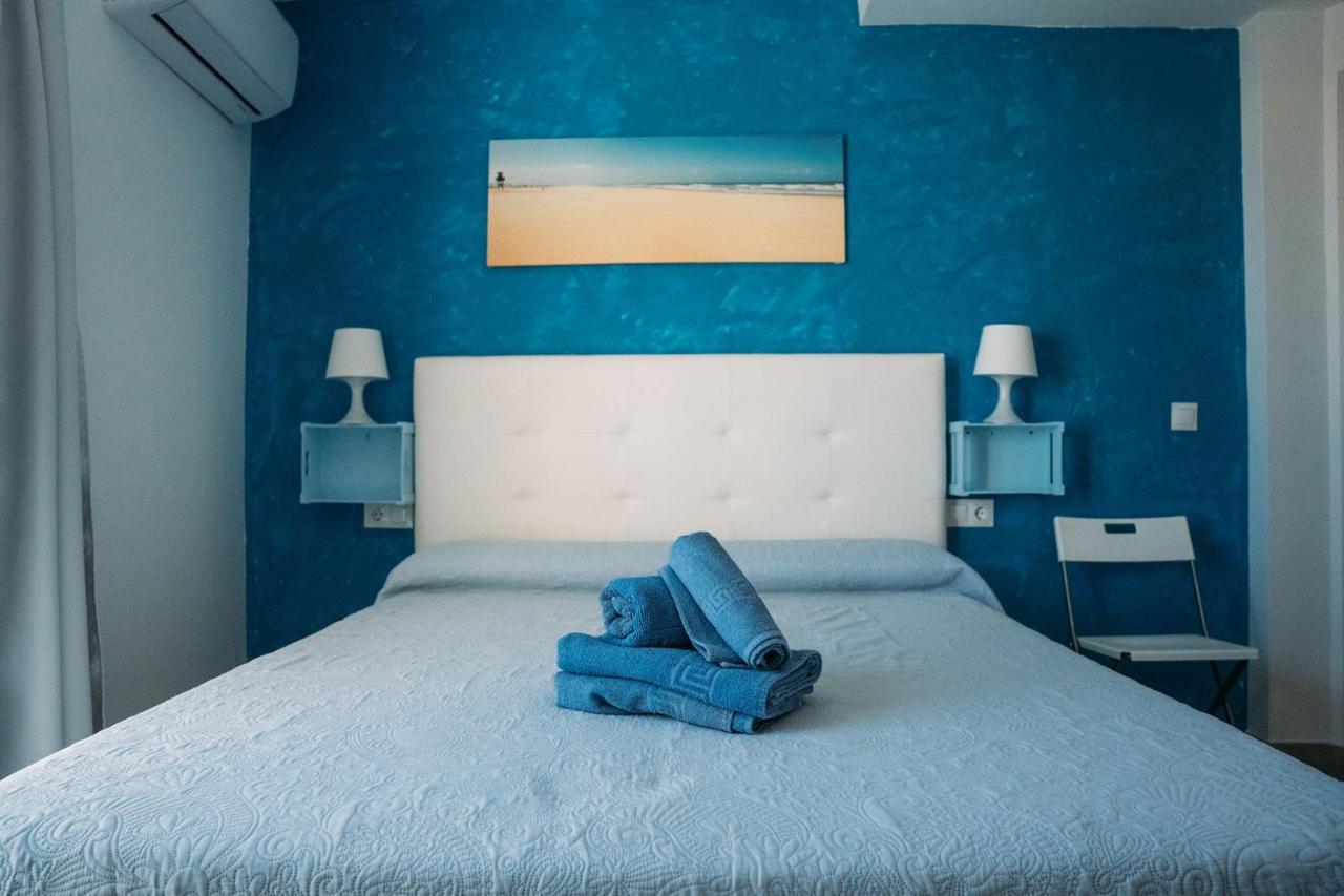 Hostal Brisas De Conil Коніль-де-ла-Фронтера Екстер'єр фото