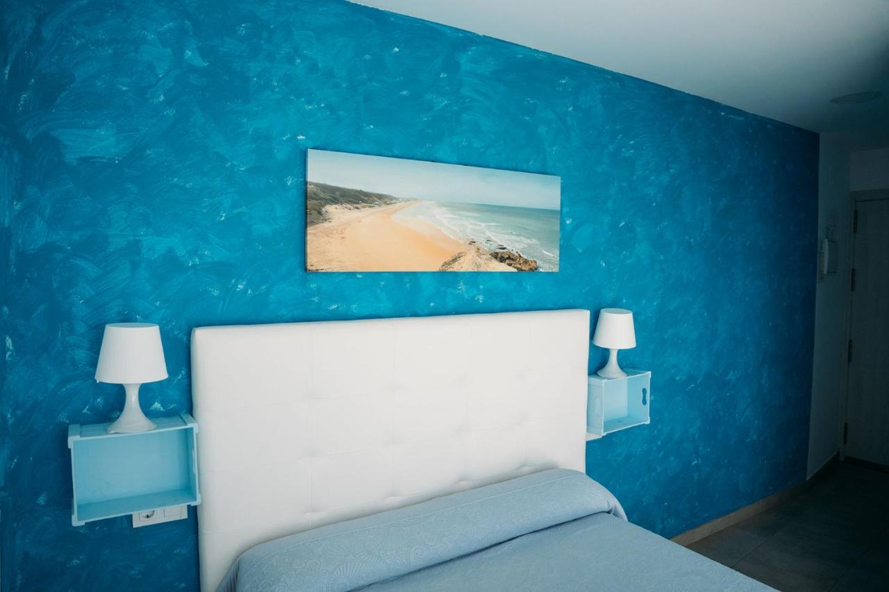 Hostal Brisas De Conil Коніль-де-ла-Фронтера Екстер'єр фото