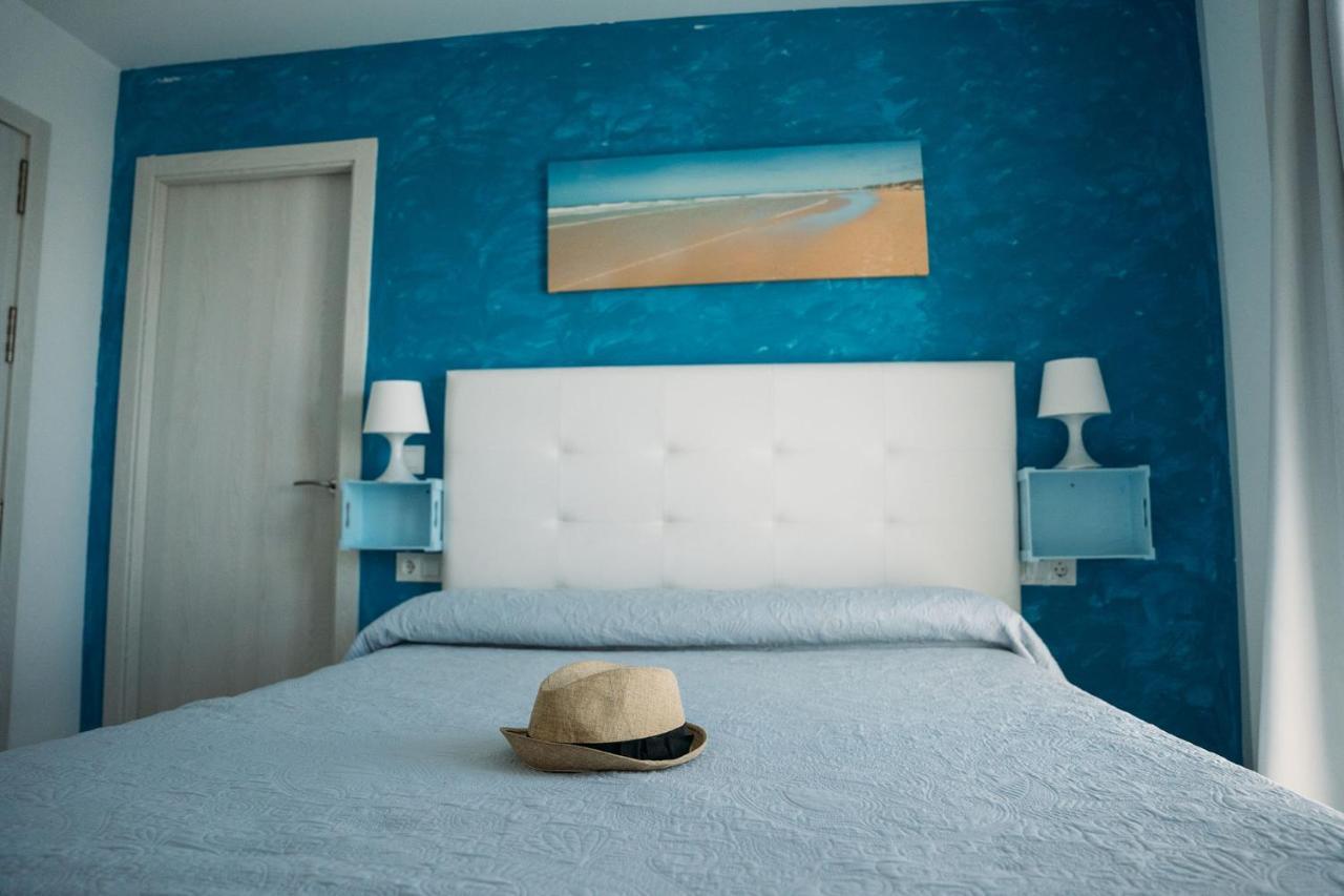 Hostal Brisas De Conil Коніль-де-ла-Фронтера Екстер'єр фото