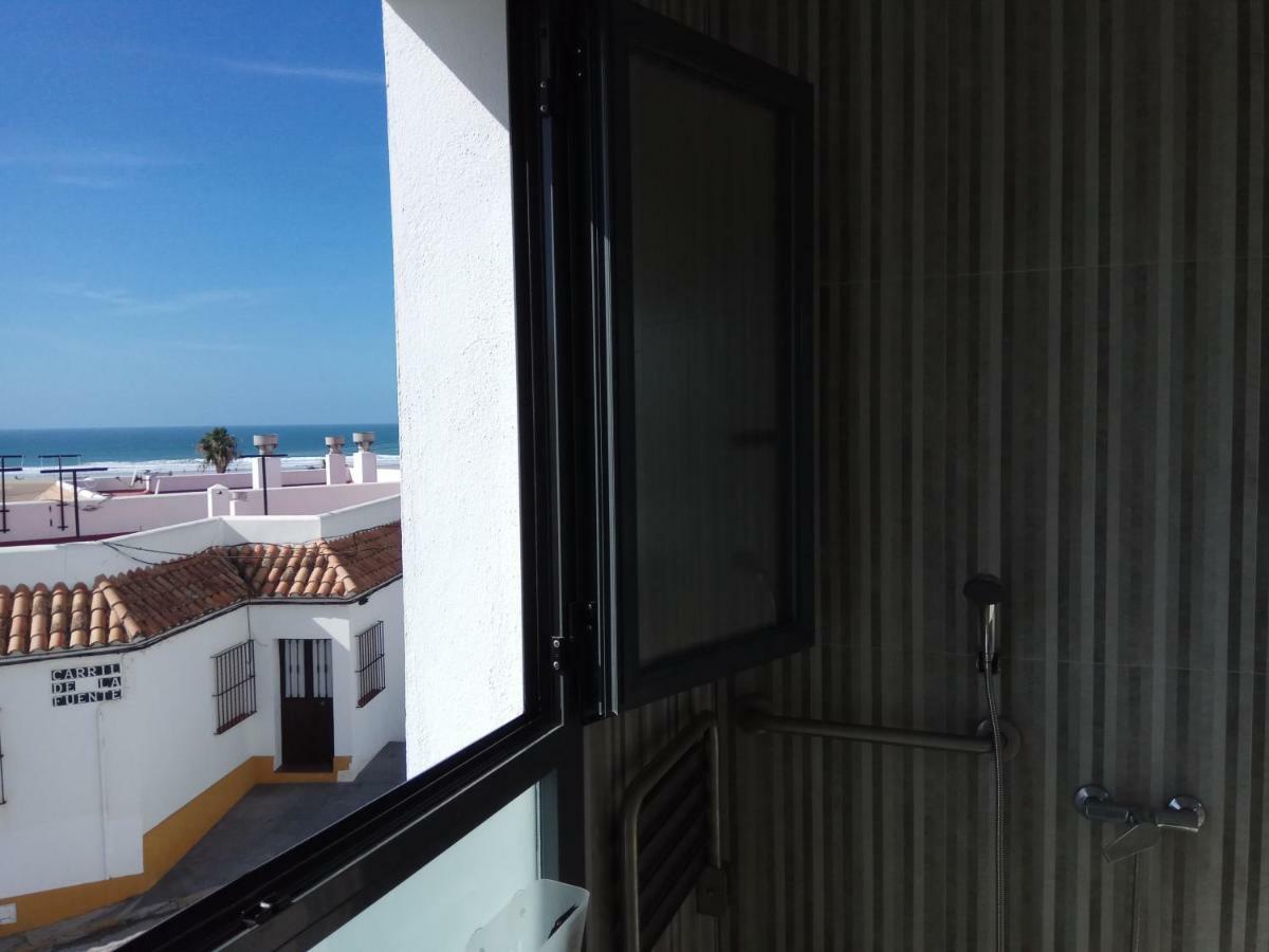 Hostal Brisas De Conil Коніль-де-ла-Фронтера Екстер'єр фото